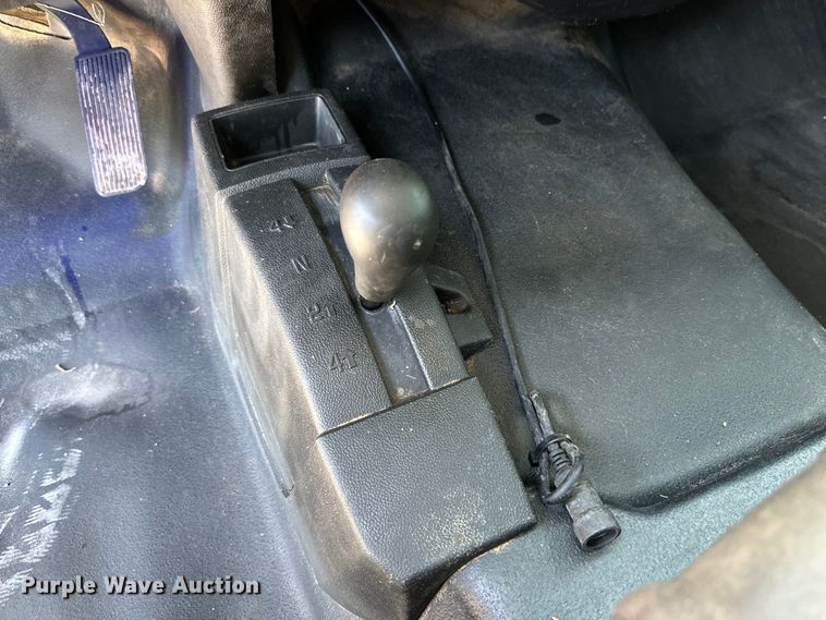 image for item IB9457 2015 Chevrolet  Silverado 3500HD utility / service truck