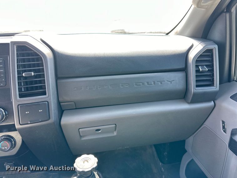 image for item IB9459 2019 Ford F550 Super Duty XL SuperCab utility / service truck