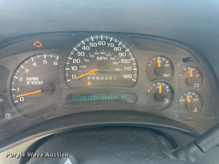 image for item IB9461 2007 GMC Sierra Classic 2500HD utility bed pickup truck