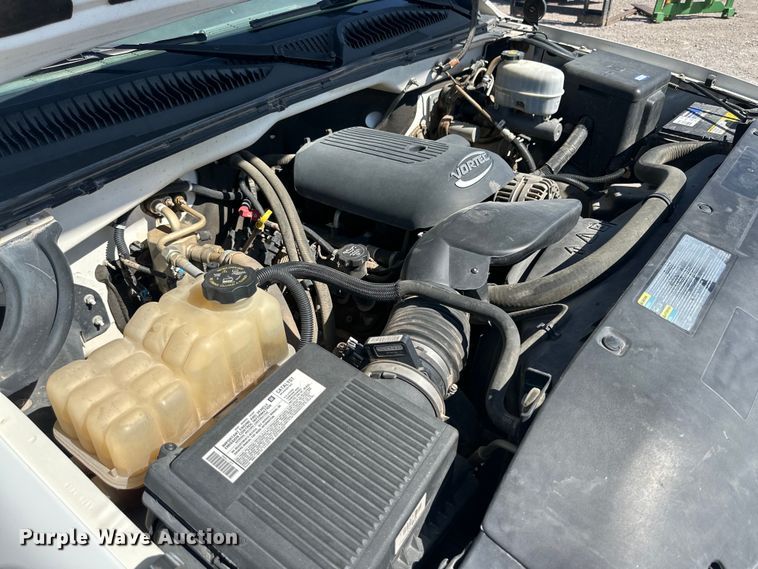 image for item IB9461 2007 GMC Sierra Classic 2500HD utility bed pickup truck