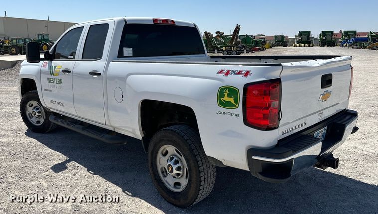 image for item IB9462 2015 Chevrolet Silverado 2500HD Double Cab pickup truck