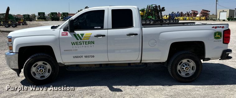 image for item IB9462 2015 Chevrolet Silverado 2500HD Double Cab pickup truck