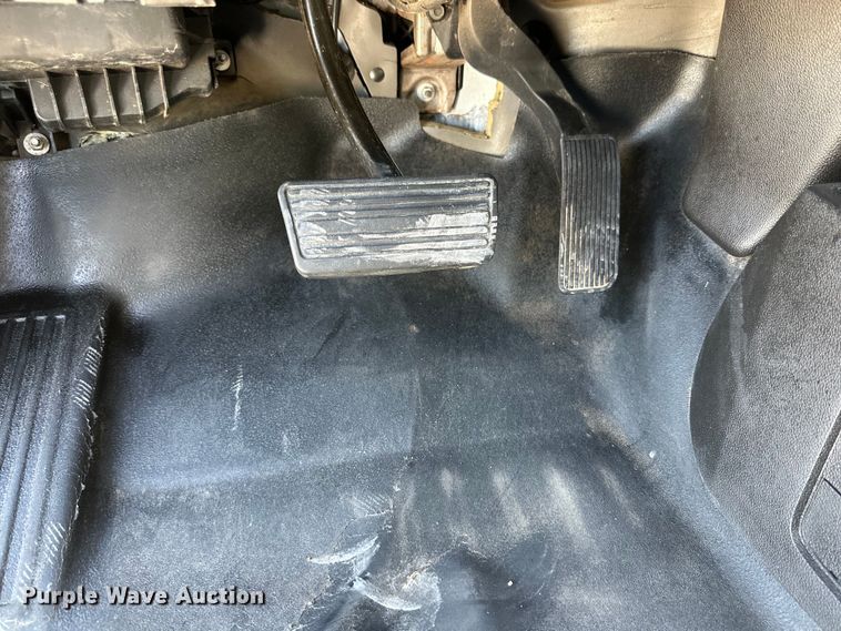 image for item IB9462 2015 Chevrolet Silverado 2500HD Double Cab pickup truck