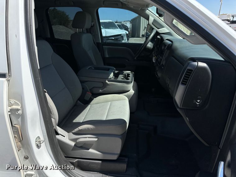 image for item IB9462 2015 Chevrolet Silverado 2500HD Double Cab pickup truck