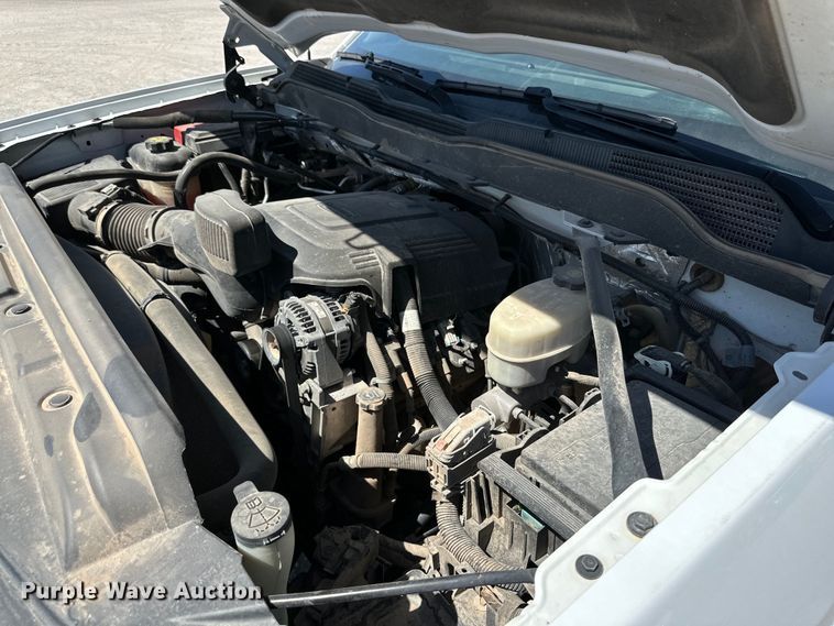 image for item IB9462 2015 Chevrolet Silverado 2500HD Double Cab pickup truck