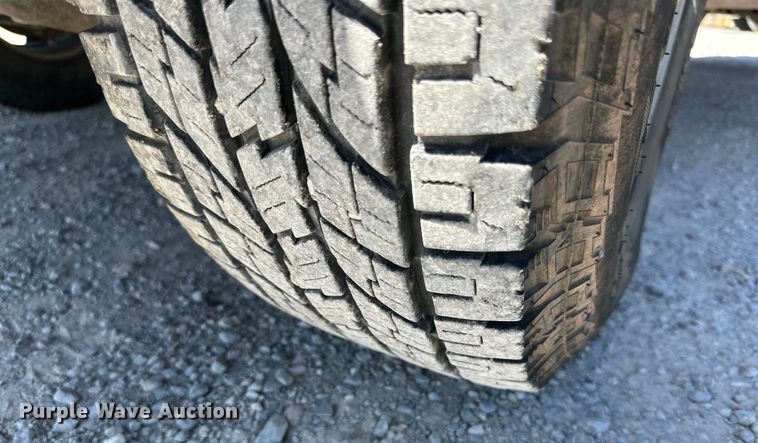 image for item IB9462 2015 Chevrolet Silverado 2500HD Double Cab pickup truck