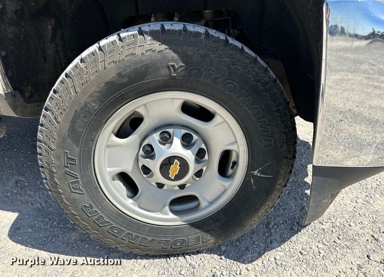 image for item IB9462 2015 Chevrolet Silverado 2500HD Double Cab pickup truck