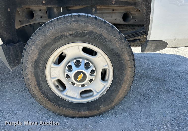 image for item IB9462 2015 Chevrolet Silverado 2500HD Double Cab pickup truck