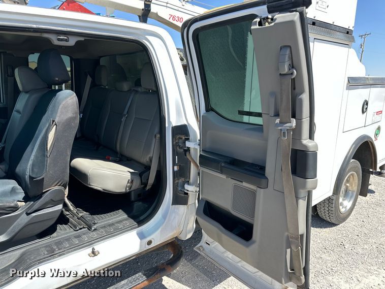 image for item IB9463 2019 Ford F550 Super Duty XL SuperCab utility / service truck