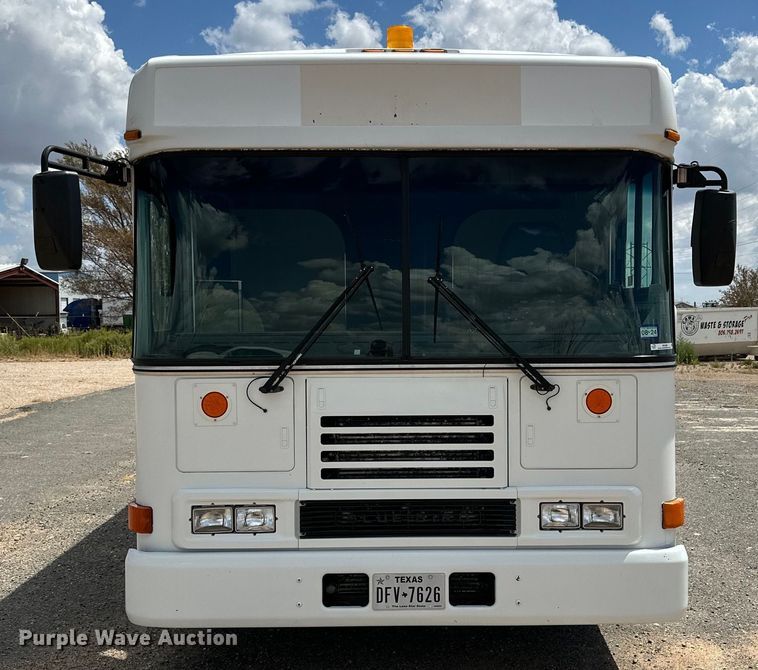 image for item IB9480 2000 Blue Bird blood donation bus