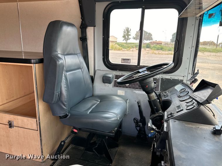 image for item IB9480 2000 Blue Bird blood donation bus