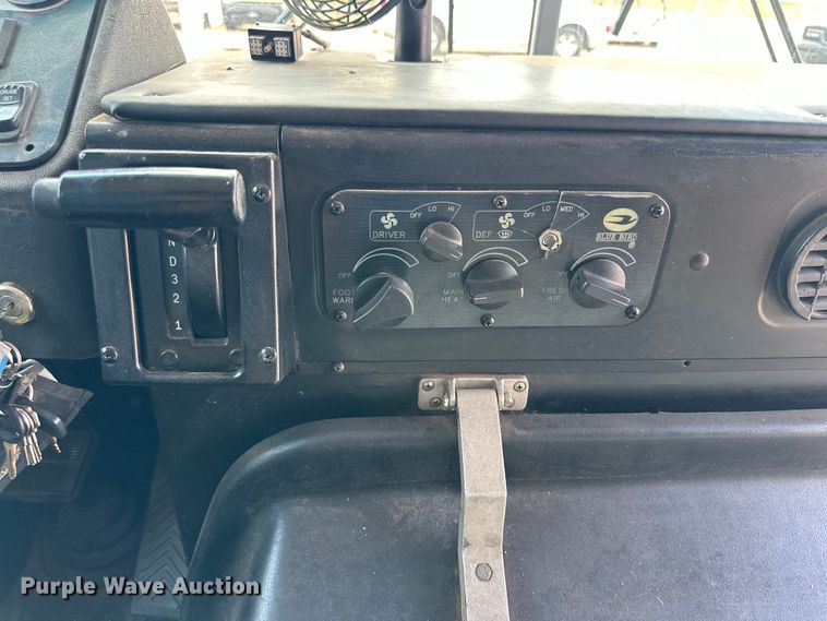 image for item IB9480 2000 Blue Bird blood donation bus