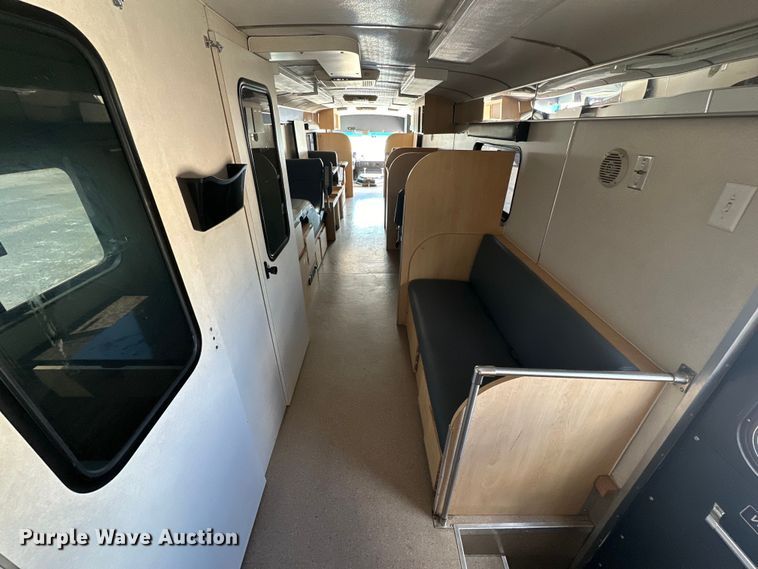 image for item IB9480 2000 Blue Bird blood donation bus