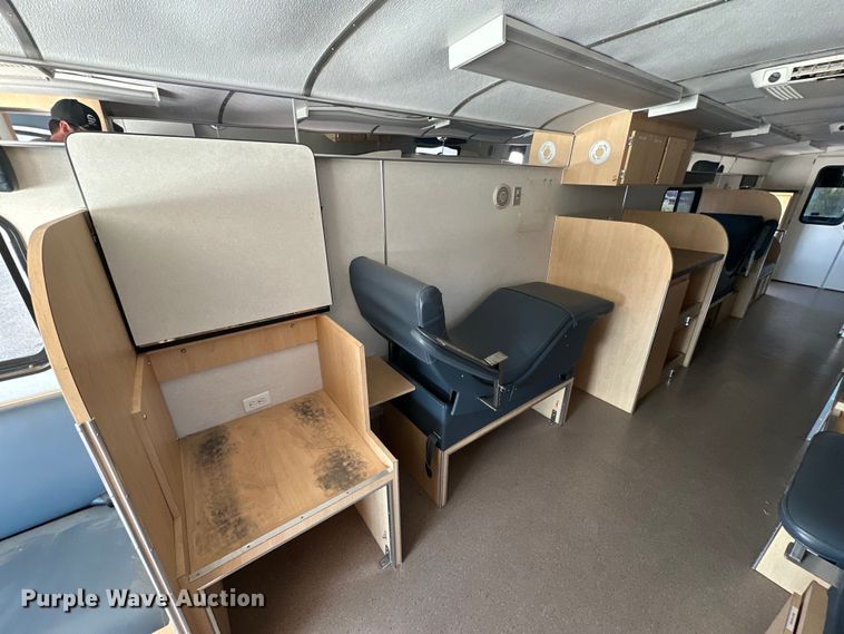 image for item IB9480 2000 Blue Bird blood donation bus