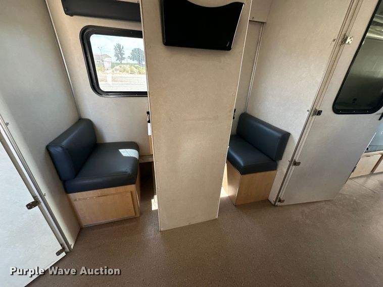 image for item IB9480 2000 Blue Bird blood donation bus