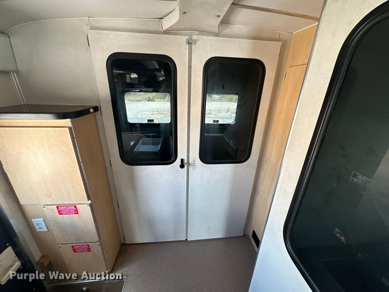 image for item IB9480 2000 Blue Bird blood donation bus