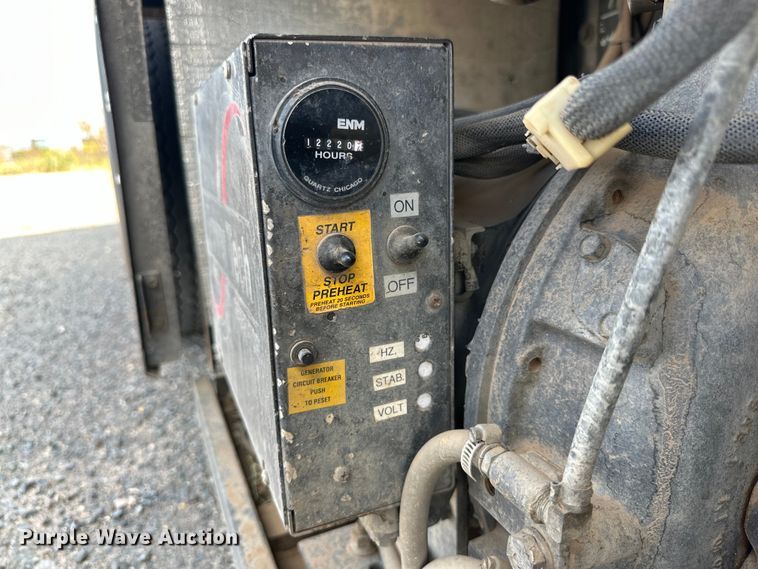 image for item IB9480 2000 Blue Bird blood donation bus