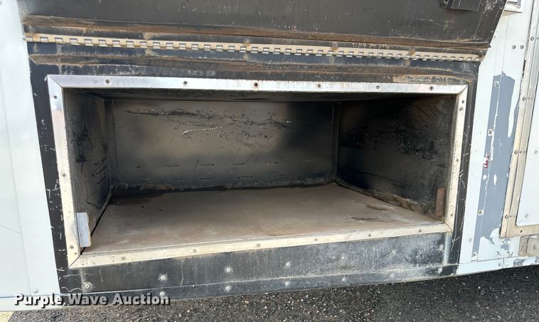 image for item IB9480 2000 Blue Bird blood donation bus