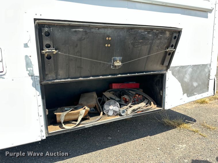 image for item IB9480 2000 Blue Bird blood donation bus