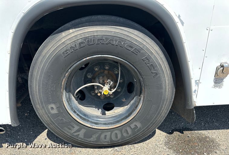 image for item IB9480 2000 Blue Bird blood donation bus