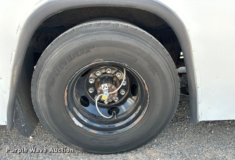 image for item IB9480 2000 Blue Bird blood donation bus