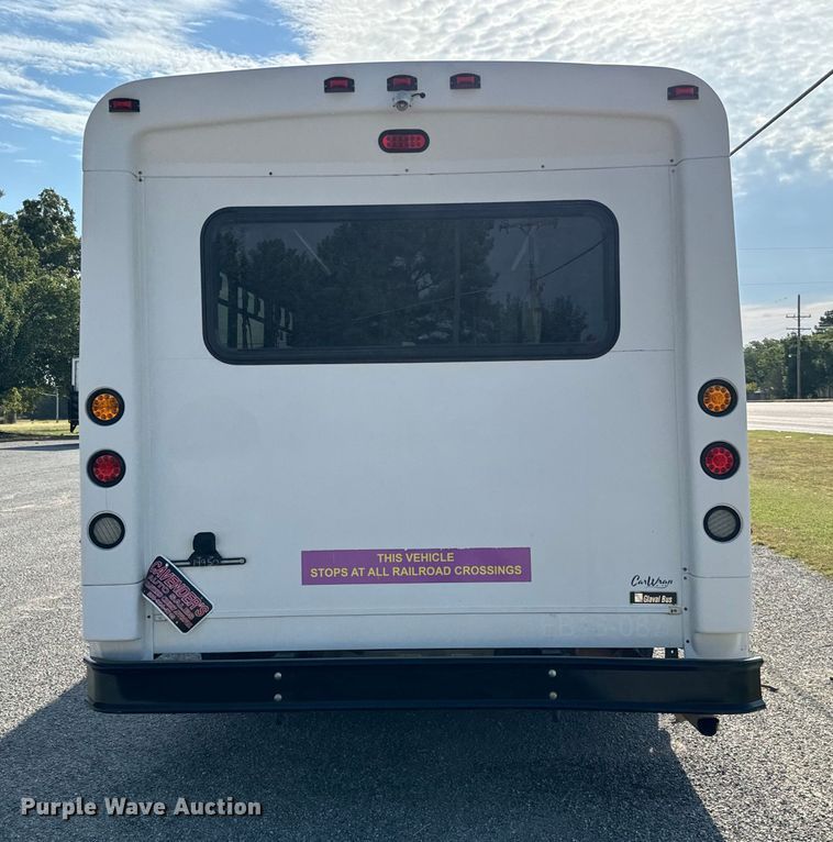 image for item IE9034 2013 Ford Econoline E450 shuttle bus