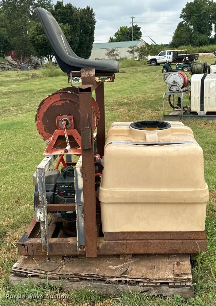 image for item IE9046 Turf sprayer