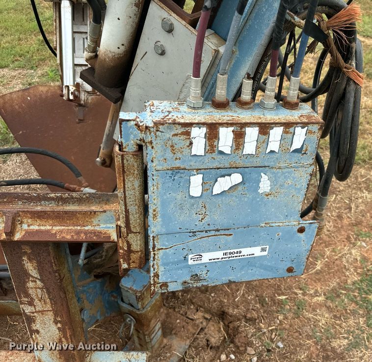 image for item IE9049 Skid steer tree spade