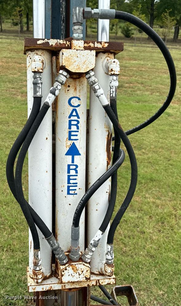 image for item IE9050 Skid steer tree spade