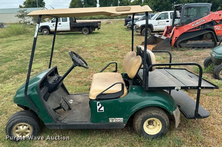 image for item IE9051 2016 EZ-GO TXT golf cart