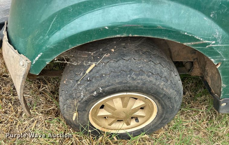 image for item IE9051 2016 EZ-GO TXT golf cart