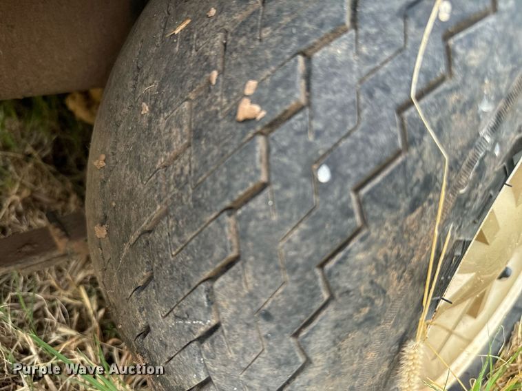 image for item IE9051 2016 EZ-GO TXT golf cart