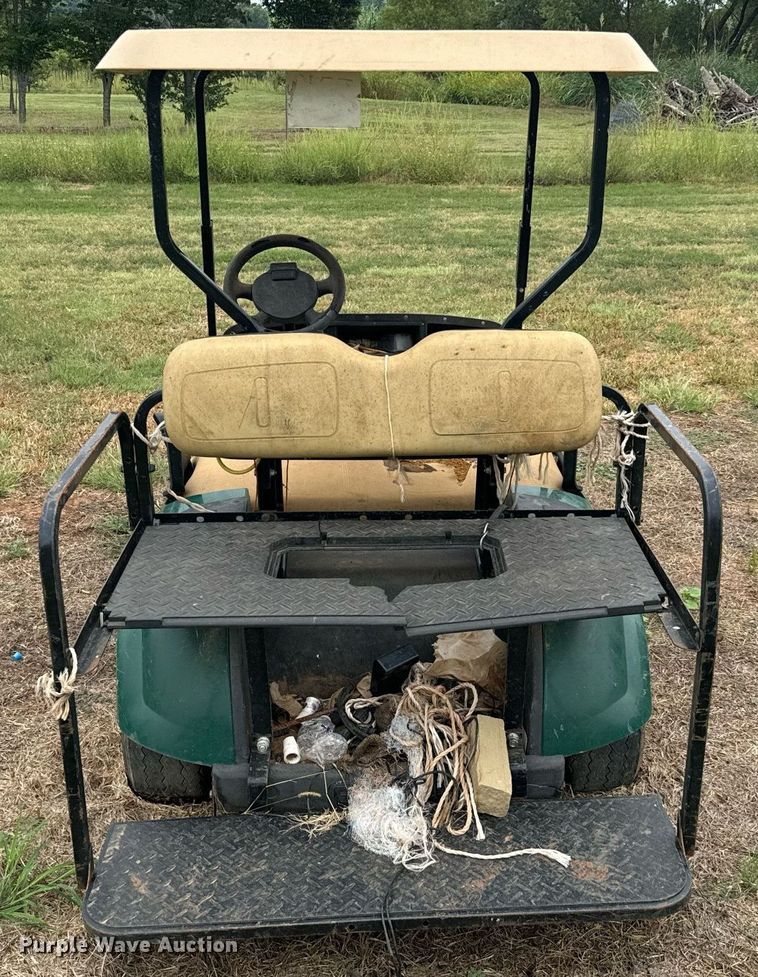 image for item IE9052 2017 EZ-GO TXT golf cart