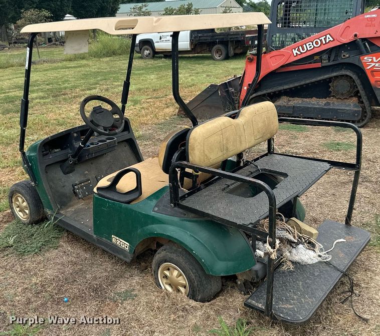 image for item IE9052 2017 EZ-GO TXT golf cart