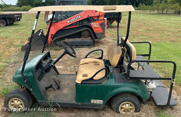 image for item IE9052 2017 EZ-GO TXT golf cart