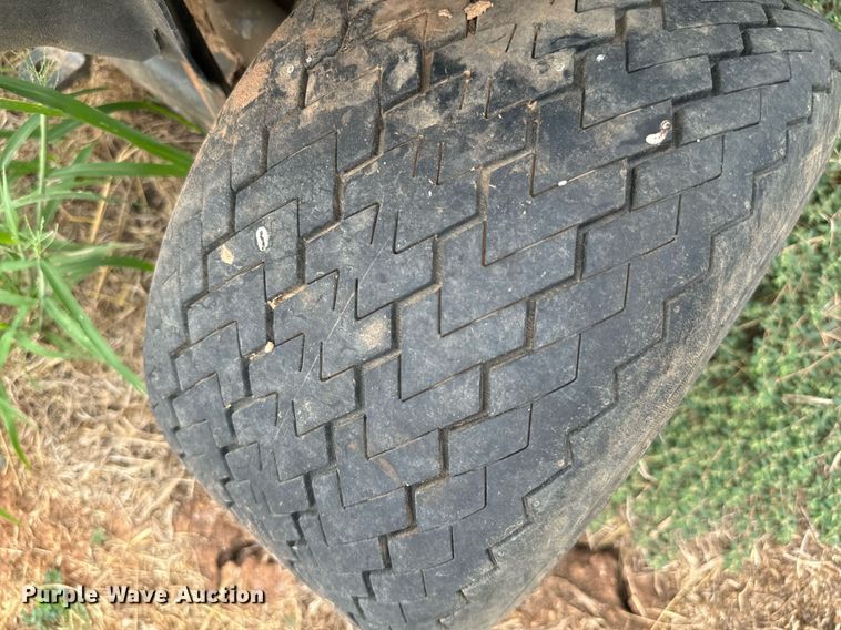 image for item IE9052 2017 EZ-GO TXT golf cart