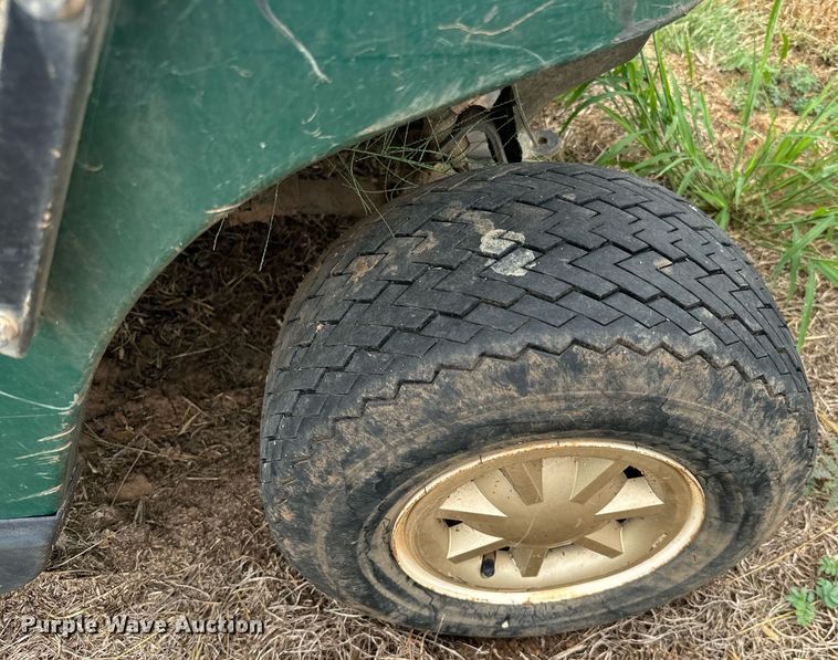 image for item IE9052 2017 EZ-GO TXT golf cart