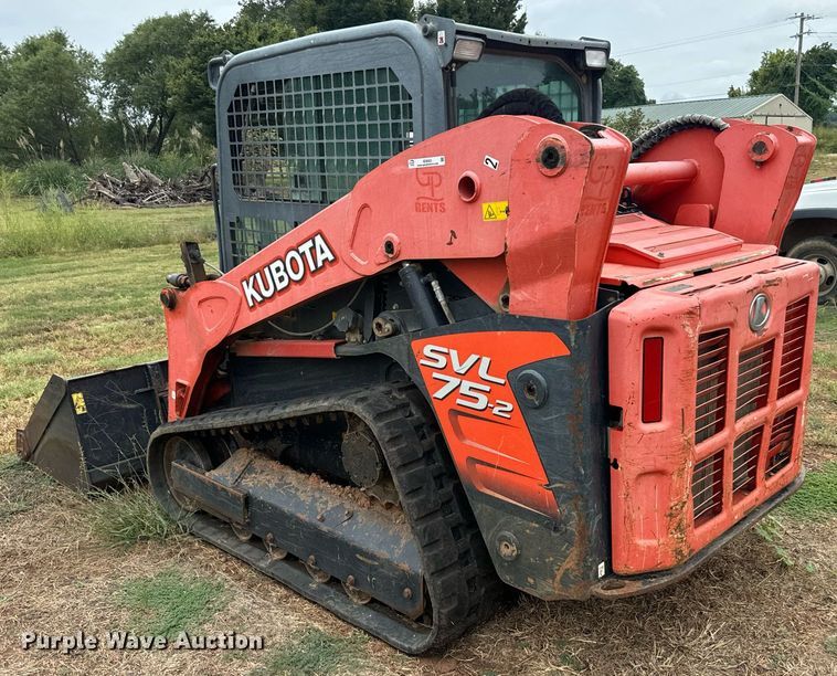 image for item IE9053 2017 Kubota SVL75-2 tracked skid steer loader