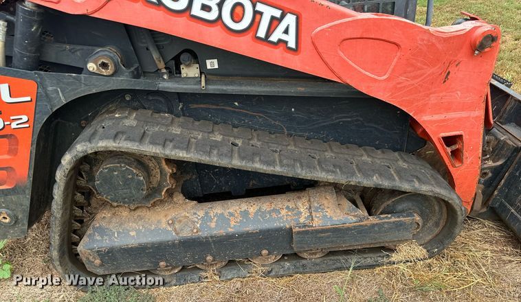 image for item IE9053 2017 Kubota SVL75-2 tracked skid steer loader