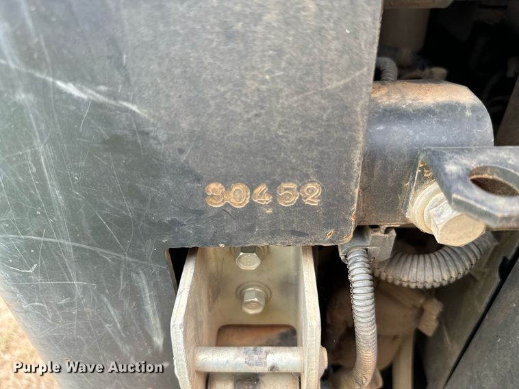 image for item IE9053 2017 Kubota SVL75-2 tracked skid steer loader