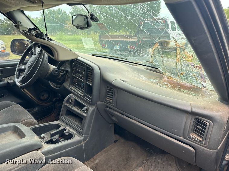 image for item IE9056 2006 Chevrolet  Silverado 1500 Ext. Cab pickup truck