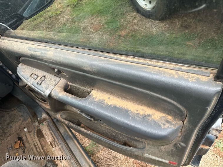 image for item IE9056 2006 Chevrolet  Silverado 1500 Ext. Cab pickup truck