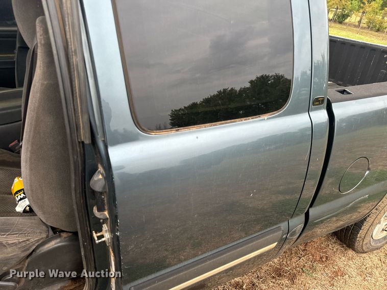 image for item IE9056 2006 Chevrolet  Silverado 1500 Ext. Cab pickup truck