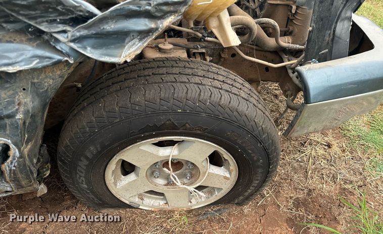 image for item IE9056 2006 Chevrolet  Silverado 1500 Ext. Cab pickup truck