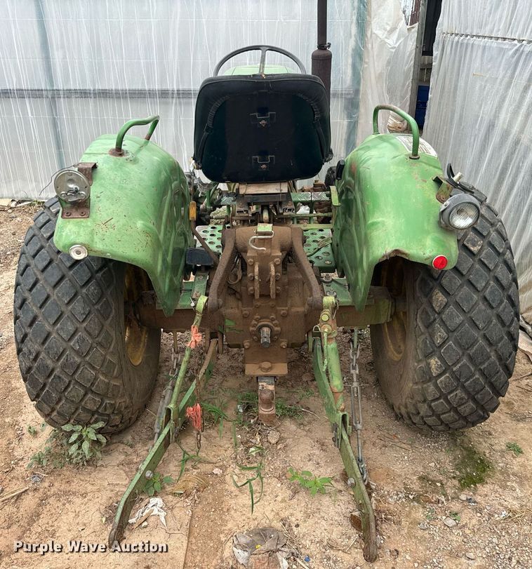 image for item IE9060 John Deere 850 MFWD tractor
