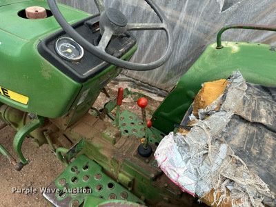 image for item IE9060 John Deere 850 MFWD tractor