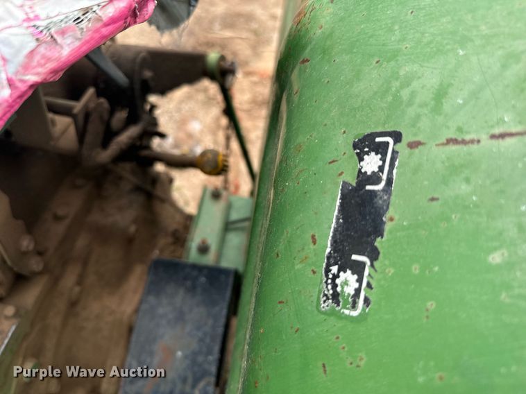 image for item IE9060 John Deere 850 MFWD tractor