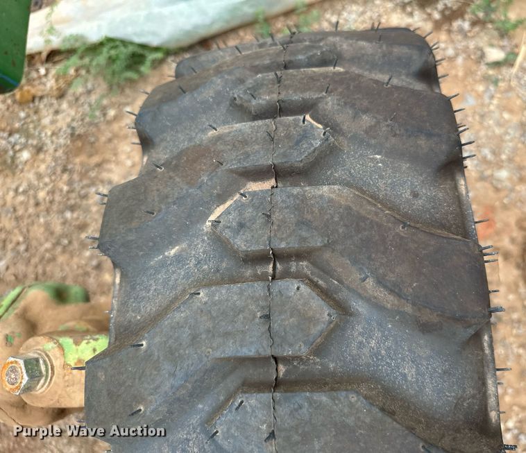 image for item IE9060 John Deere 850 MFWD tractor