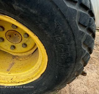 image for item IE9060 John Deere 850 MFWD tractor