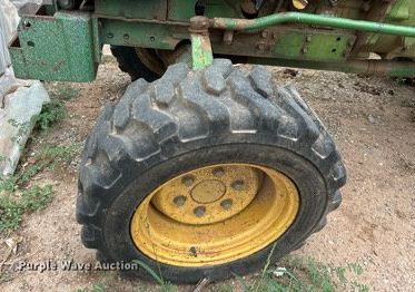 image for item IE9060 John Deere 850 MFWD tractor